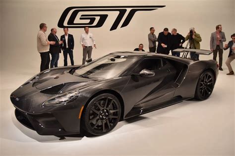 2020 Ford Gt Gets Exposed Carbon Fiber And 660 Hp Thanks To Racing