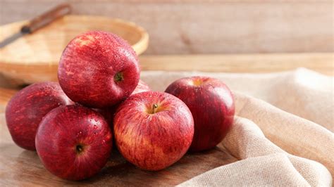 The Most Popular Types Of Apples Explained