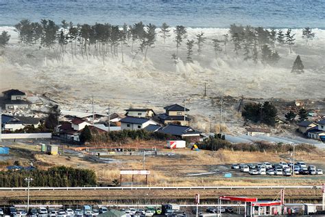 Japan 2011 Earthquake And Tsunami 30 Powerful Images
