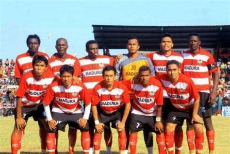 The club is based in pamekasan, madura, east java. Madura United Bungkam Bandung Raya di Kandang | Republika ...
