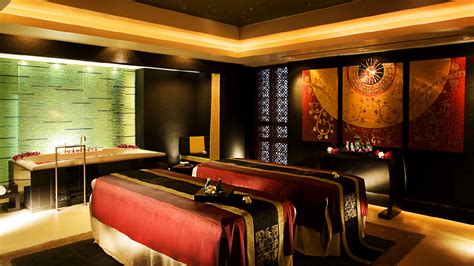 luxury spa and massage in bangkok banyan tree hotels