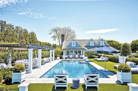 Pool Houses In The Hamptons Are Getting Super Fancy