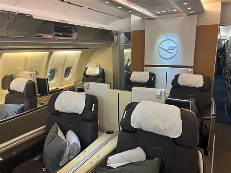 Overview Lufthansa First Class Airbus A340 600 Bos Muc