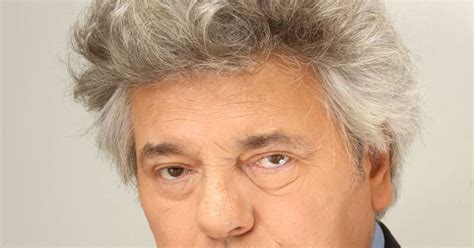 Un conte qui raconte l'histoire, non pas l'histoire d'un poisson rouge, très rouge, mais celle d'emilie jolie, une petite fille, qui. Philippe Chatel en 2010 - Purepeople