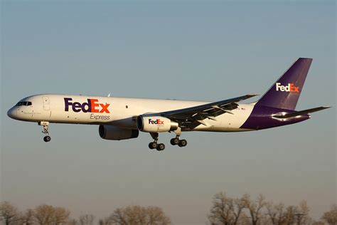 Fedex 757 200sf N934fd Wichita Mid Continent Airpo Flickr
