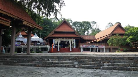 Ada unit trust agency (public mutual) around subangor shah alam tak. Mohd Faiz bin Abdul Manan: Galeri Shah Alam