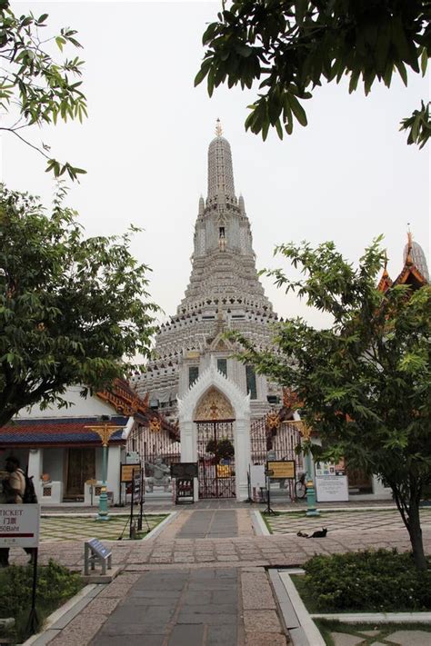 The Prang Of Wat Arun Editorial Stock Image Image Of Temple 101103009