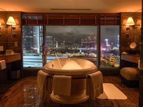 Mandarin Oriental Hong Kong Offers A Sublime Staycation Experience