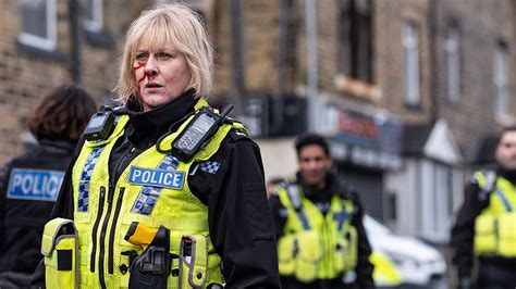 New Images Of Sarah Lancashire And Cast Of Happy Valley Hint At Violent