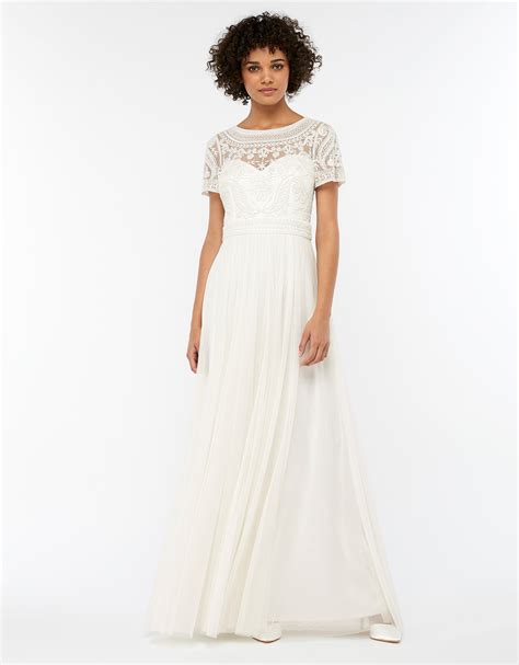 Classic Wedding Gowns For The Over 50 Bride 2019 Edition