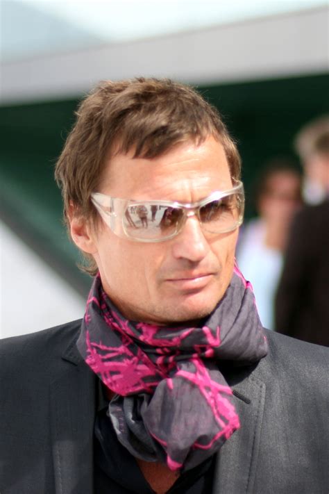 Check petter anker stordalen latest updated 2019 income and estimated net worth below. File:Petter Stordalen 2009-06-03 (bilde 05).JPG - Wikimedia Commons