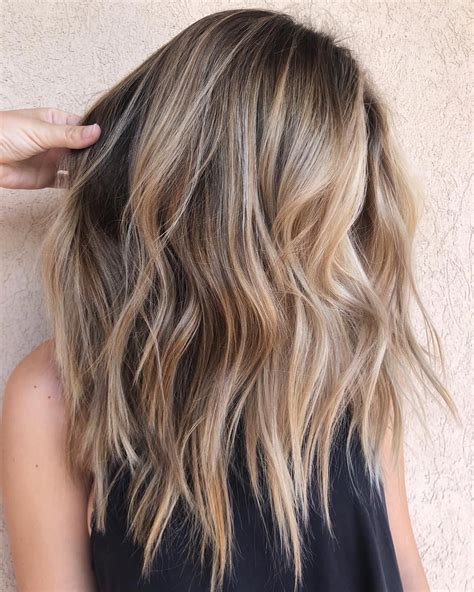 🌞 cali blonde on the stunning tessaraph 👩‍⚕️ partial balayage touchup with a foiled money