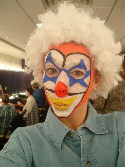 Make Up Elisa Funny Clown Faces