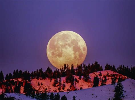 A Full Snow Moon Will Illuminate The Night Sky This Weekend Secret