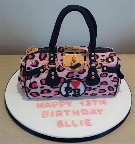 Handbag cake by #leemakescake | Handbag cake, Louis vuitton speedy bag