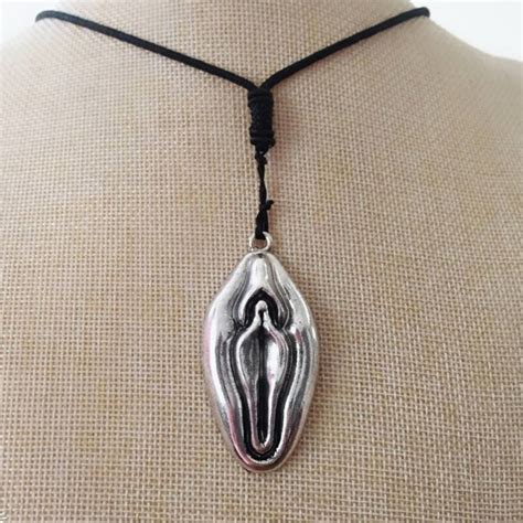 Cownine Cute Female Body Art Necklace Pendant Vintage Silver Genital Intimate Jewelry In