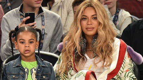 Beyoncé And Daughter Blue Ivy S Lion King Inspired Costumes Have To Be Seen To Be Believed Hello