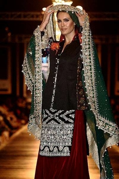 She Fashion Trends Nadia Hussain Latest Women Stylish Embroidered