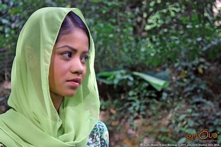 Hvis der er noget, jeg kan sige, det er, at det er den bedste superhelt film jeg har set. Sinopsis Poster Trailer Filem Suatu Malam Kubur Berasap ...