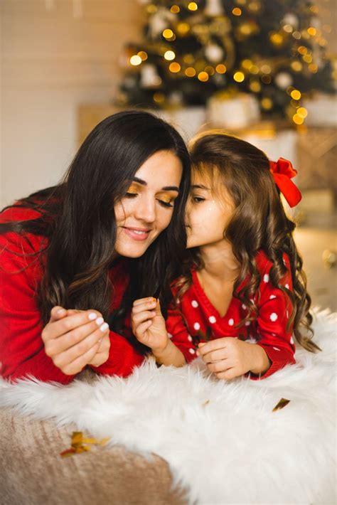🥇 Imagen De Madre E Hija En Navidad Foto Gratis 100030203