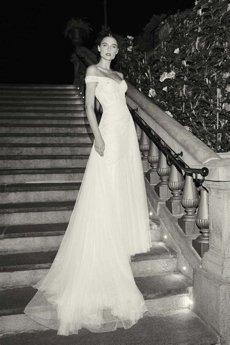 2020 Wedding Dresses By Jenny Packham It Started With A Kiss