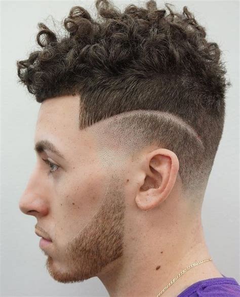 45 Best Curly Hairstyles And Haircuts For Men 2020