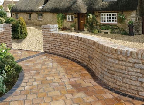 Great for finish on my paving slab patio and path. Pavestone Modak Setts edged with Midnight Slate Settts ...