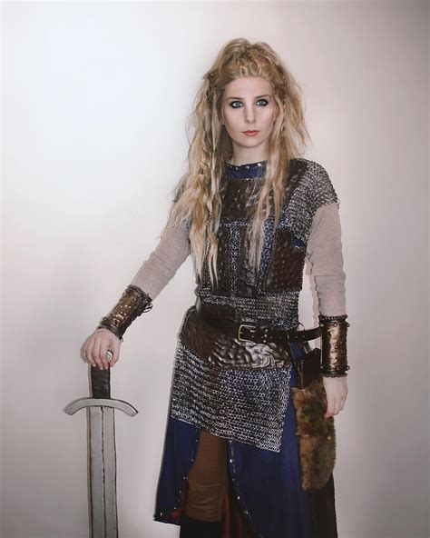 Viking costumes for adults and kids: finished Lagertha cosplay! | Viking halloween costume, Female viking costume, Vikings costume diy