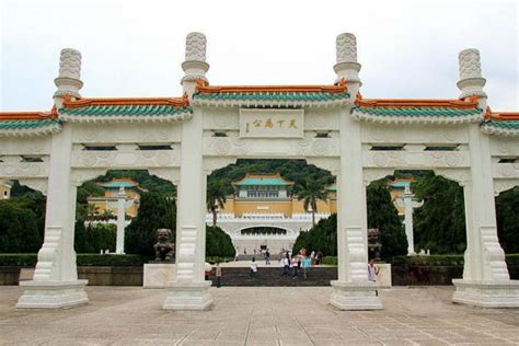 Visit national palace museums in taipei with the discount ticket package. Taipei's National Palace Museum