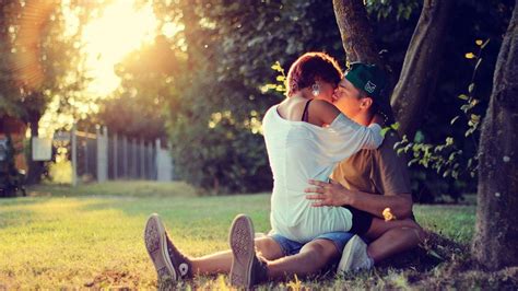 Love Couple Animated Wallpaper Hd 1080p Free Download ~ Free Download