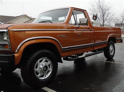 1981 F250 4x4 Xlt Color Copper 0rnge In Excellent Condition