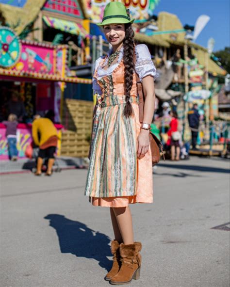 Streetstyle Wiesn Die Schönsten Outfits Vom Oktoberfest Brigittede