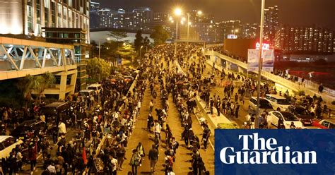 Hong Kong Protesters Clash With Riot Police In Pictures World News