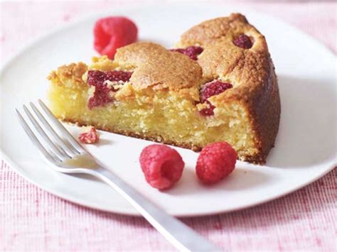 Maybe you would like to learn more about one of these? Almond and raspberry cake | Almond recipes, Food ...