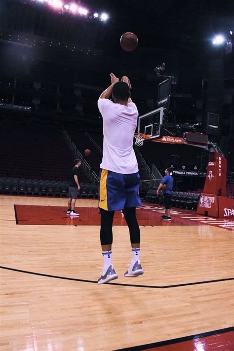Lo que hicieron es un estrago jurídico. Pin de Alex Méndez en Curry | Fotos de baloncesto ...
