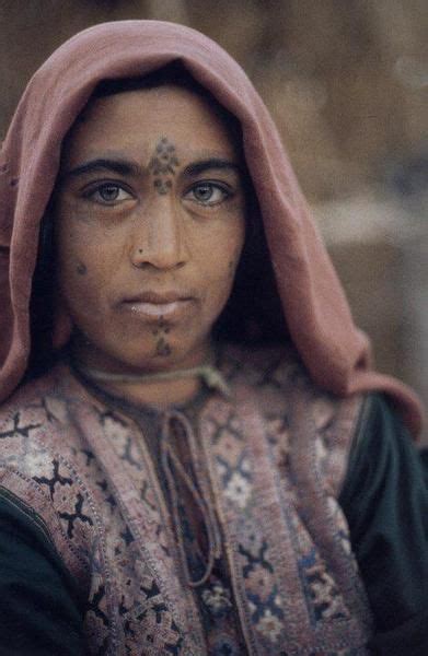 Afghan Woman With Face Tattoos Afghani Women Facial Tattoos Face