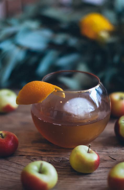Zeigler's old fashioned apple cider. Apple Cider Old Fashioned - Craft and Cocktails