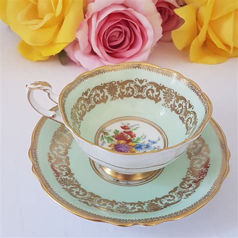 BEAUTIFUL Vintage English Teacup Saucer Grosvenor Jackson Gosling Bone