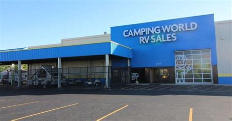 Camping World - 2018 Coleman Light 18RB | Travel Trailer - RV Review