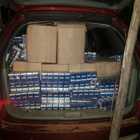 Sa Police Intercept 10 Vehicle Zimbabwe Convoy Smuggling Cigarettes