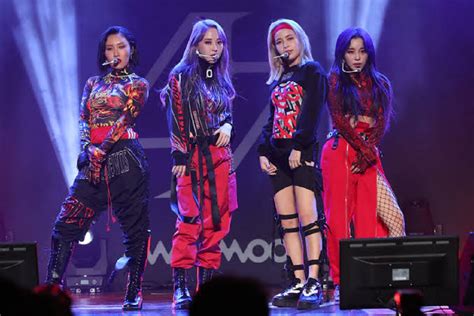 Even tho i have been a fan of kpop since 2009 i kinda lost some steam to it for some years and since a few years ago came. Mamamoo canta sobre autoconfiança no novo single 'Hip ...