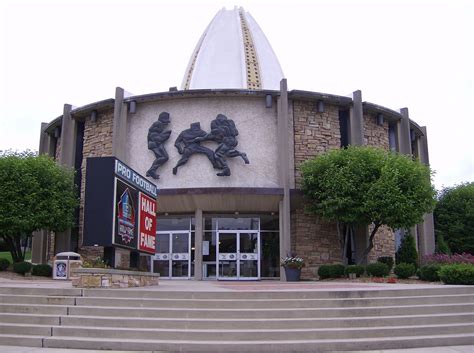 Aktivitäten in der nähe von pro football hall of fame auf tripadvisor: Pro Football Hall of Fame: Five Things You Didn't Know ...