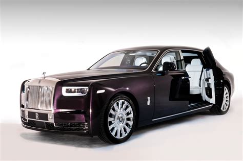 Deep Dive Rolls Royce Phantom Viii Automobile Magazine