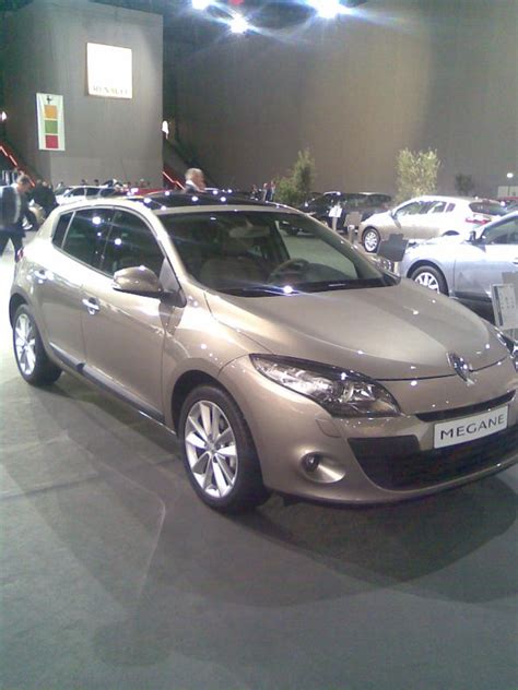 What would you like to read next? Différentes Megane 3 (couleurs, jantes, ...) - megane3.fr