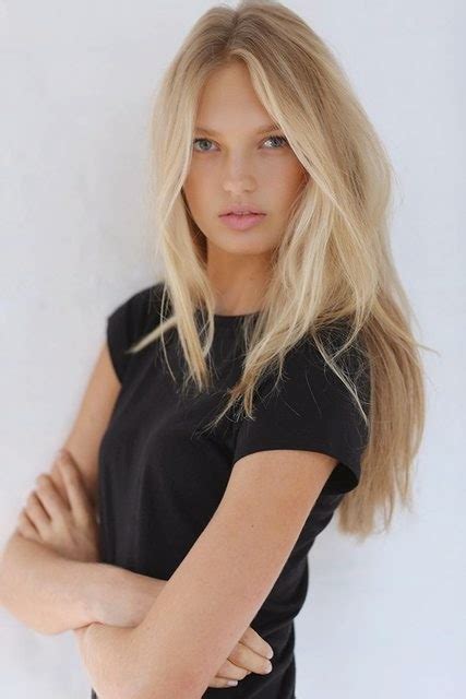 Flat And Faking Romee Strijd