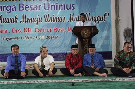 Sesuai dengan surat edaran rektor uii, tidak dianjurkan untuk mahasiswa. Fachrur Rozi Tegaskan AUM Milik Persyarikatan Bukan Milik Perorangan - PWM Jawa Tengah