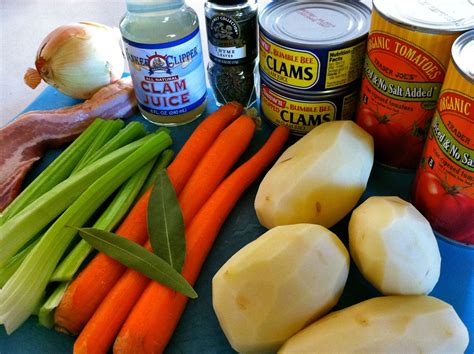 Like many things at tj's, it may not be the absolute best on the market, but for the price, it's often better than a lot of things. sixteen cakes: Manhattan Clam Chowder ~ My Way!