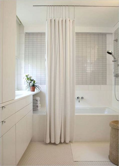 Vergewissern sie sich, dass der rest der badezimmerausstattung nicht zu bunt ist, damit sie den vorhang ganz geschickt abstimmen können. 15 wunderschöne atemberaubende Bad Vorhang Ideen für ...