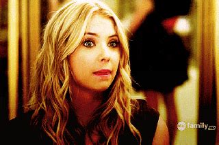 Hanna Marin GIFs To React To Any Pretty Babe Situation Teen Vogue