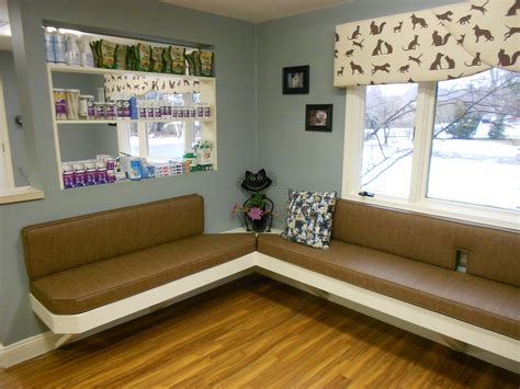Custom Cushions For A Veterinary Waiting Room Vinyl Is A Cork Look
